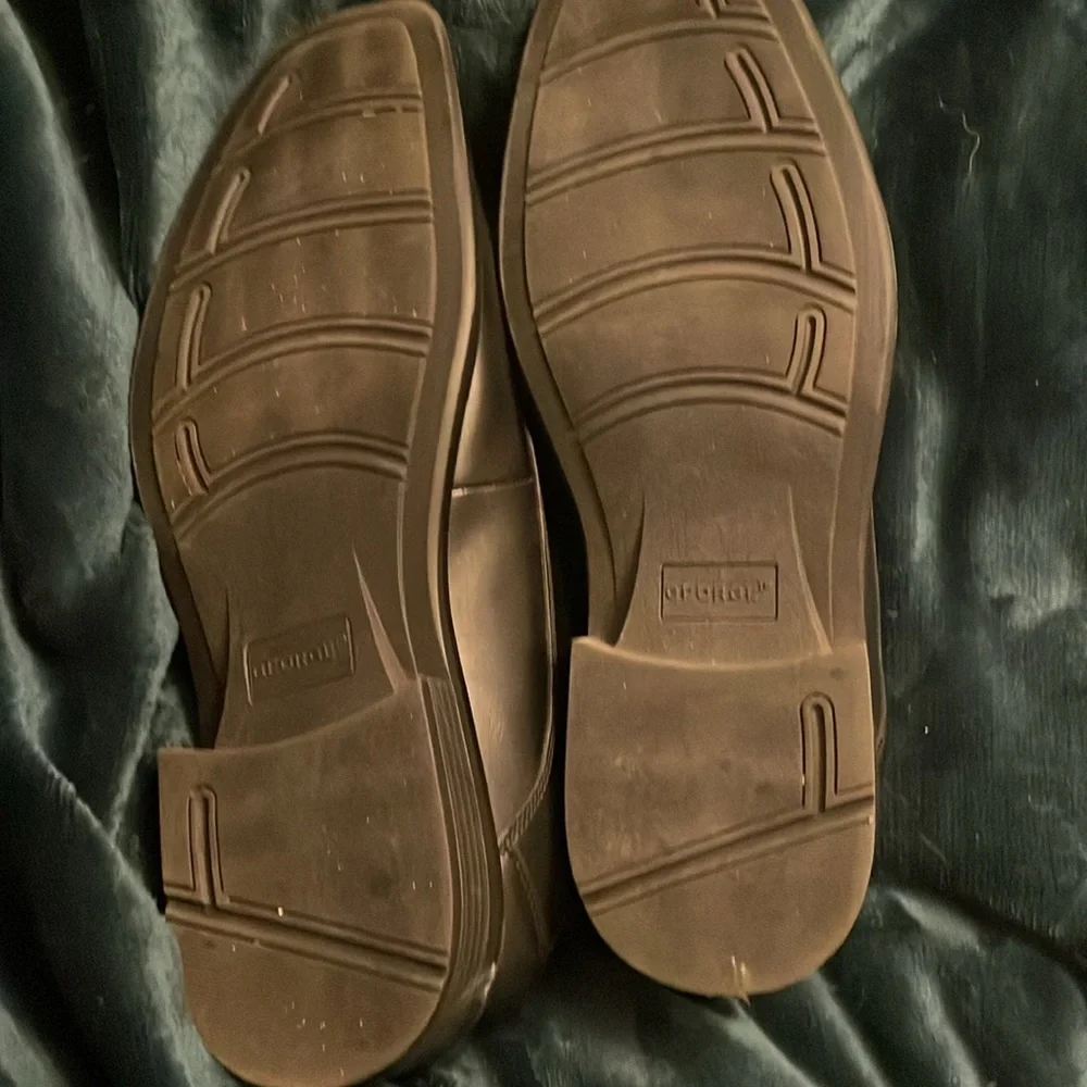 Men's Black Leather Slip-On Shoes